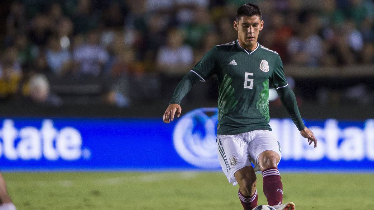 Jesús Angulo con la Selección Mexicana vs Costa Rica