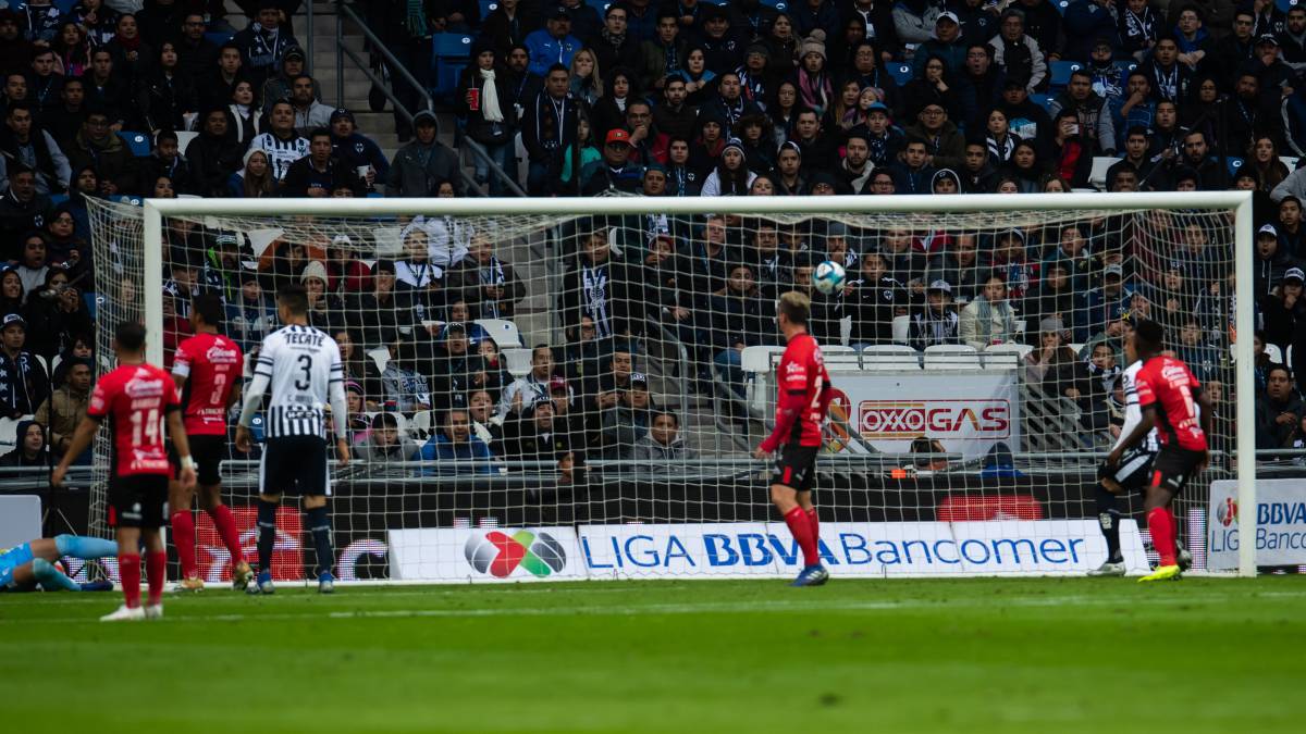 ¿Gol olímpico de Maxi Meza o autogol de Michael Orozco?