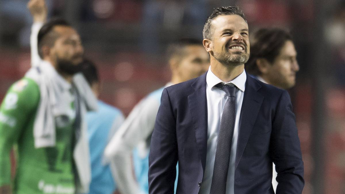Rafa Puente, decepcionado por otra derrota más con Querétaro