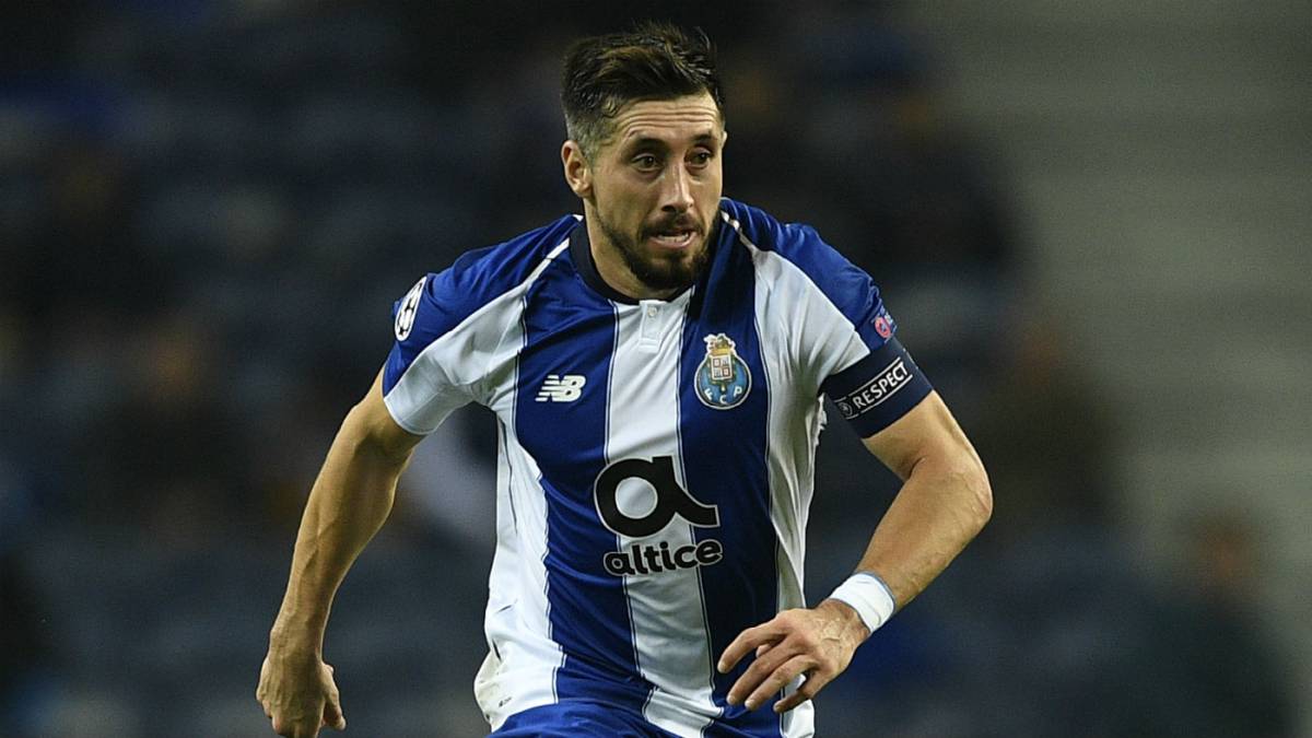 Héctor Herrera respetaría su contrato con el Porto