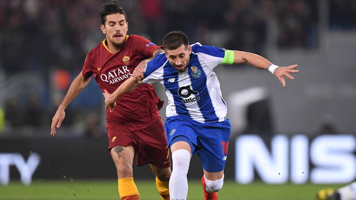 Héctor Herrera reduce demandas y la Roma revive su interés