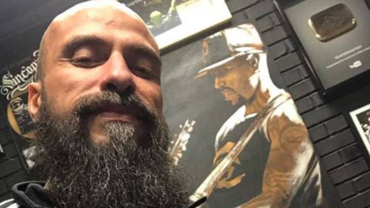 Babo posa para una fotografía que subió a redes sociales.
