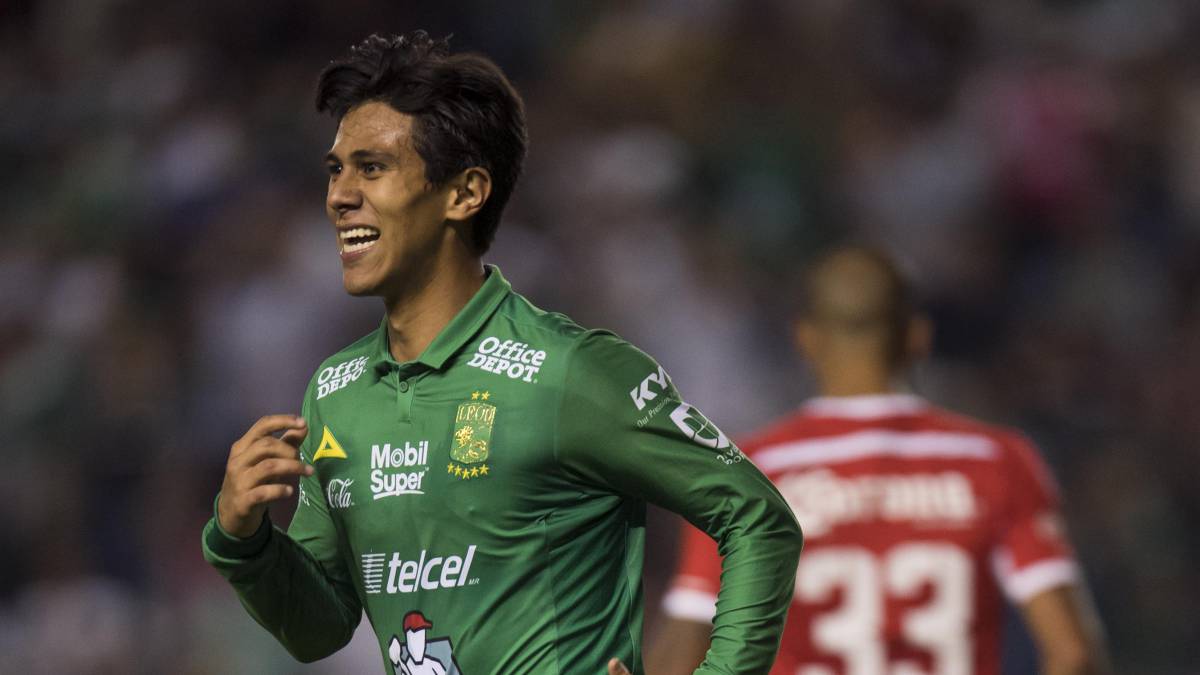 El canterano de Chivas habló de sus orígenes y objetivos a futuro. Sin miedo dijo que se ve jugando en Europa y campeón de la Champions League.