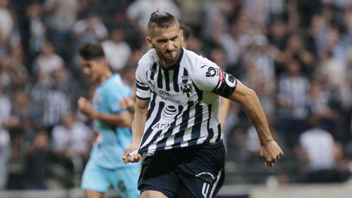 Nicolás Sánchez celebra el gol contra el Alianza FC.