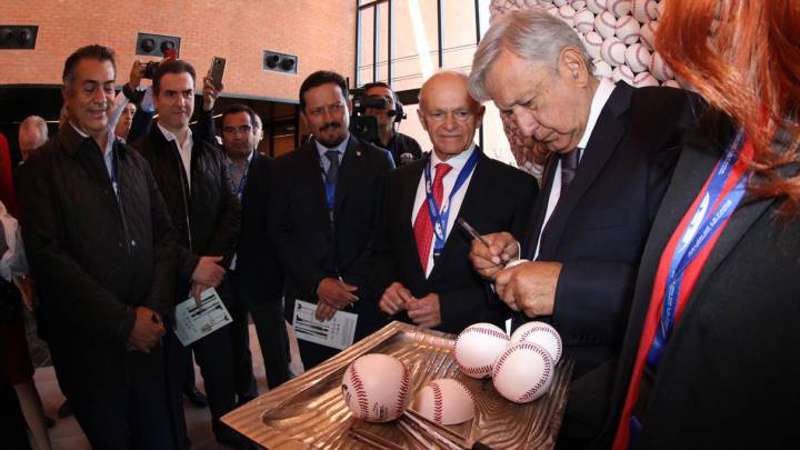 Andrés Manuel López Obrador, presidente de México, otorgará 350 millones de pesos