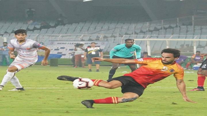 Enrique Esqueda mantiene con vida al East Bengal Club