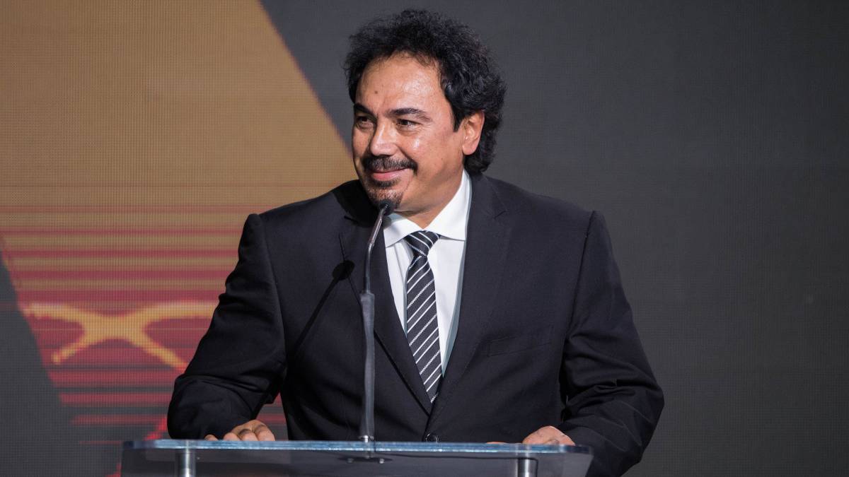 El analista del Chiringuito señaló que Hugo Sánchez tiene las cualidades para dirigir al conjunto merengue, sólo le falta convencer a Florentino Pérez.