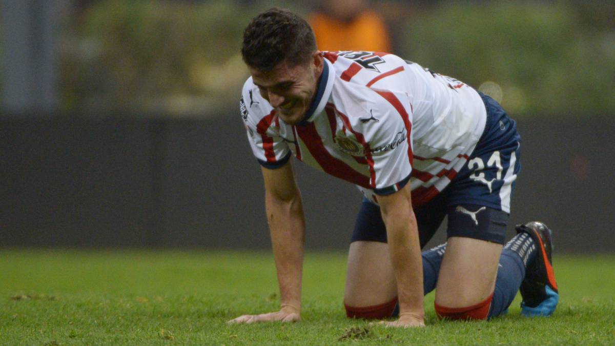 Los errores mataron a Chivas en el Clásico ante América
