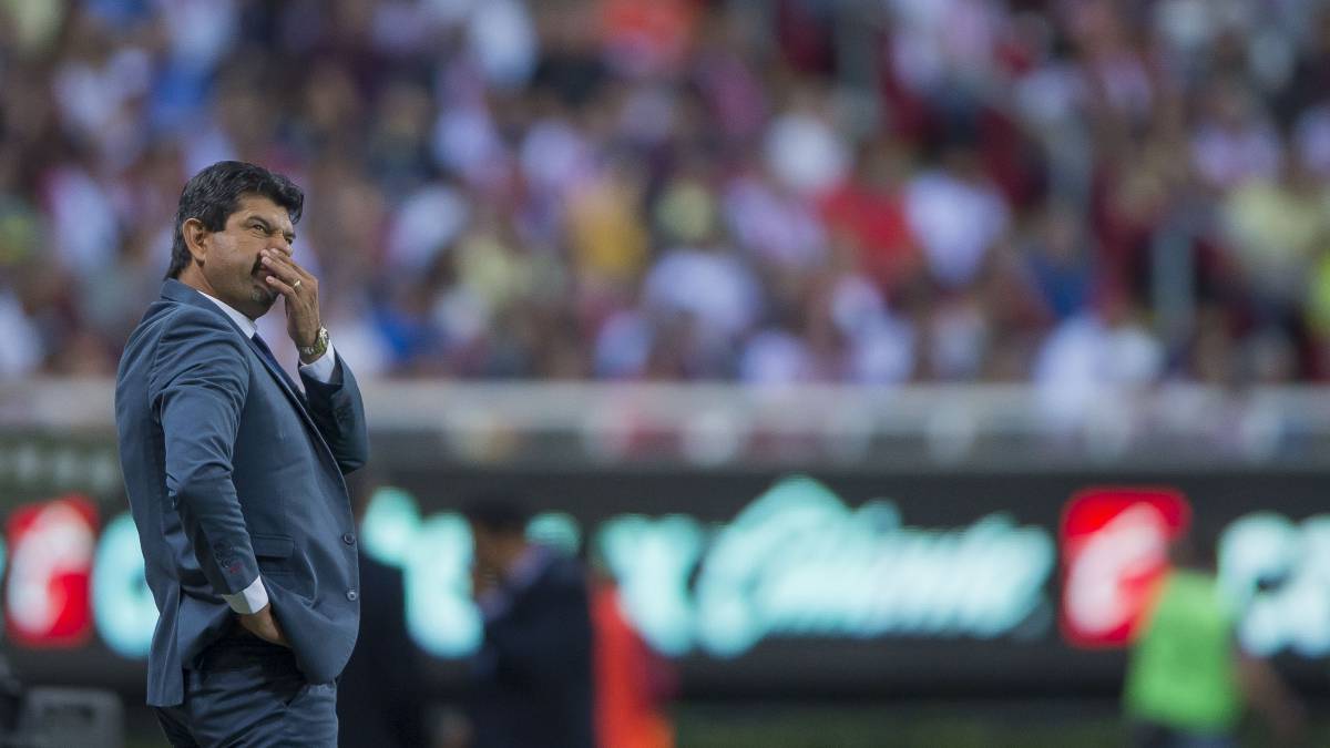 Lectores de AS: Cardozo no debería seguir en Chivas