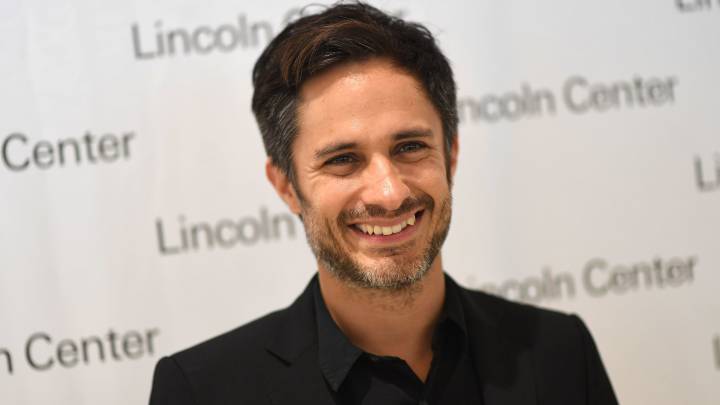 Gael García Bernal cuestiona la nueva playera de México