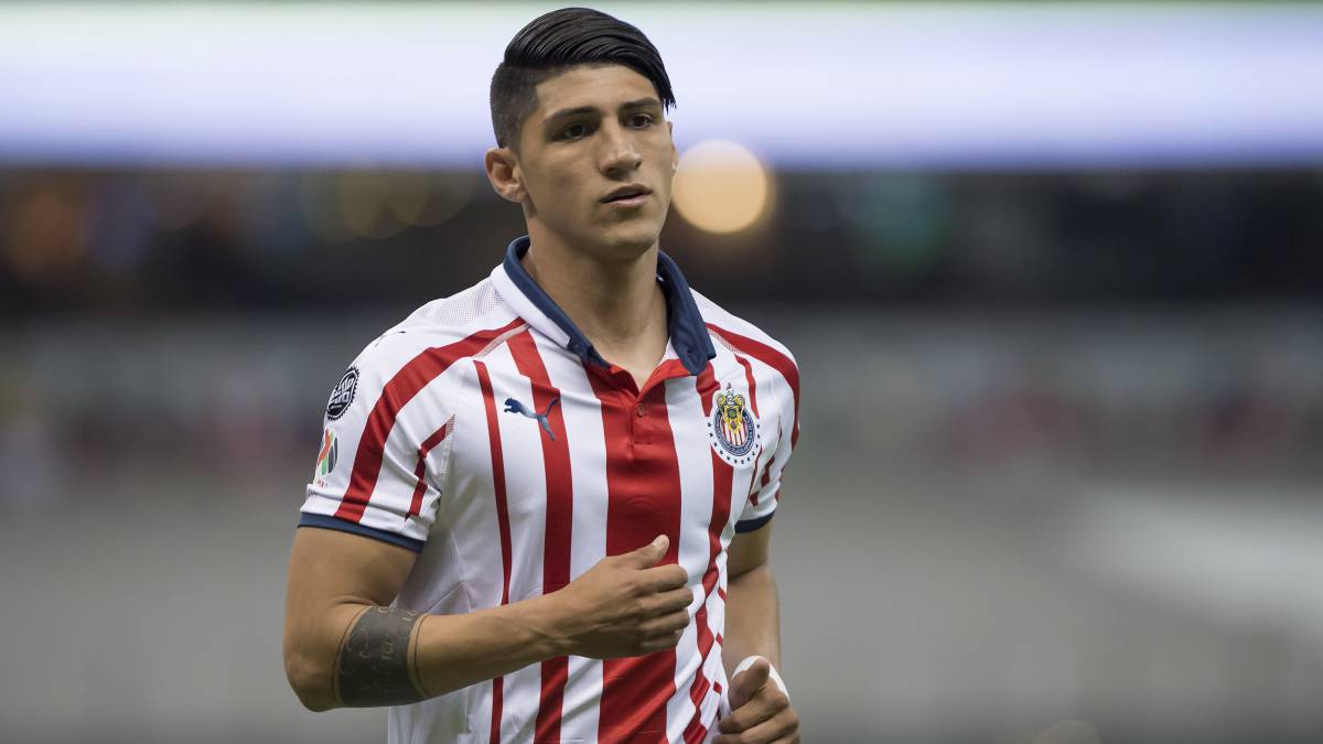 Además de la derrota, el Clásico dejó tres lesionados en Chivas