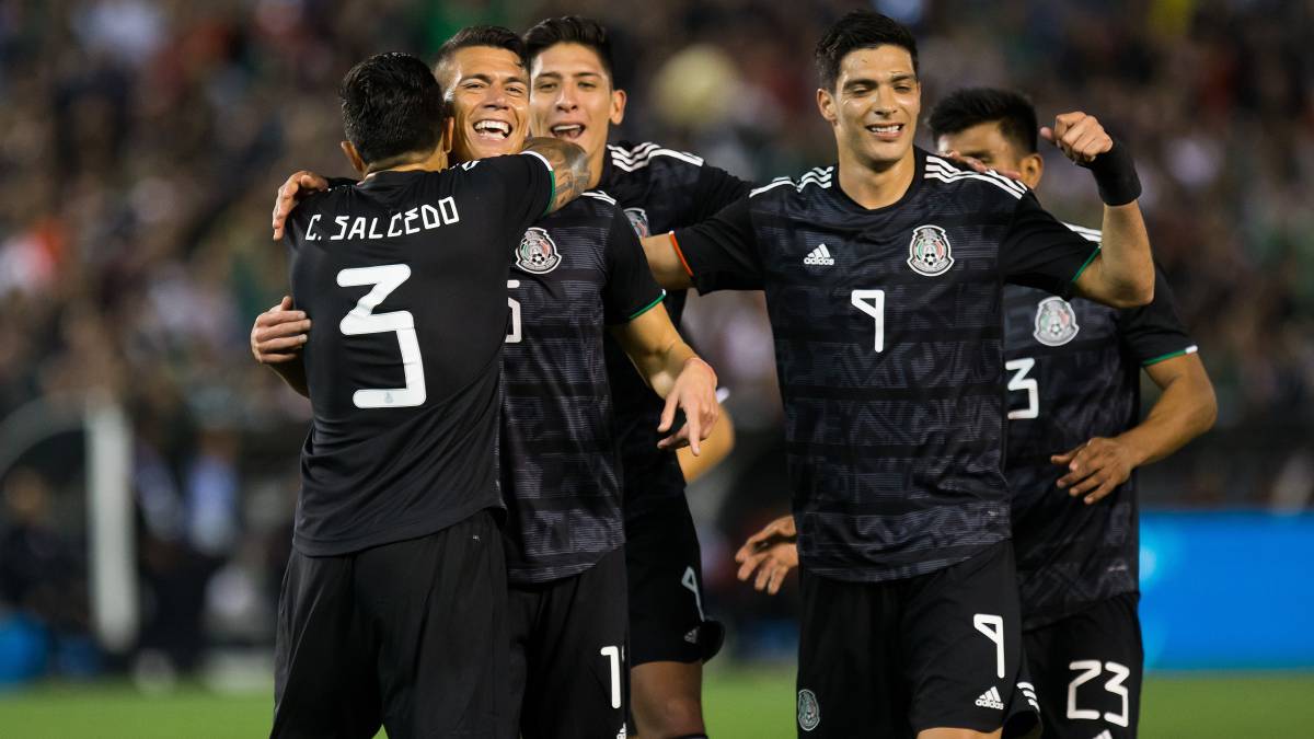 México ganó 3-1 a Chile con goles de Lozano, Moreno y Jiménez en San Diego
