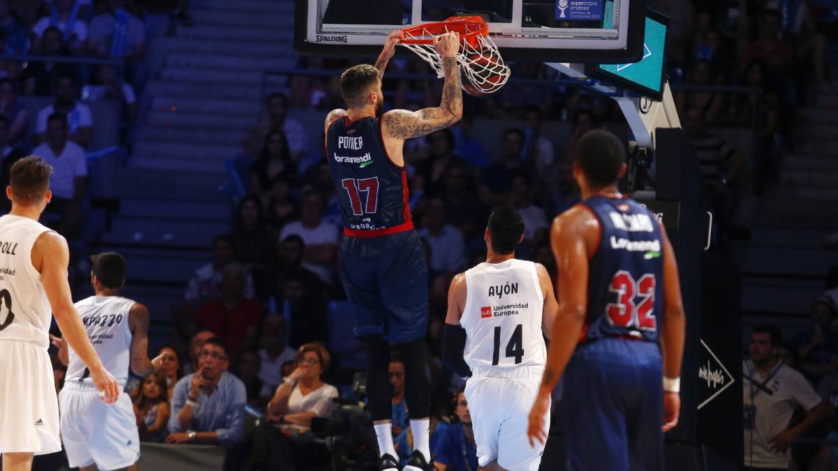 Vincent Poirier, estrella del Baskonia, convirtió 19 puntos y 16 rebotes en el partido contra el Real Madrid Baloncesto