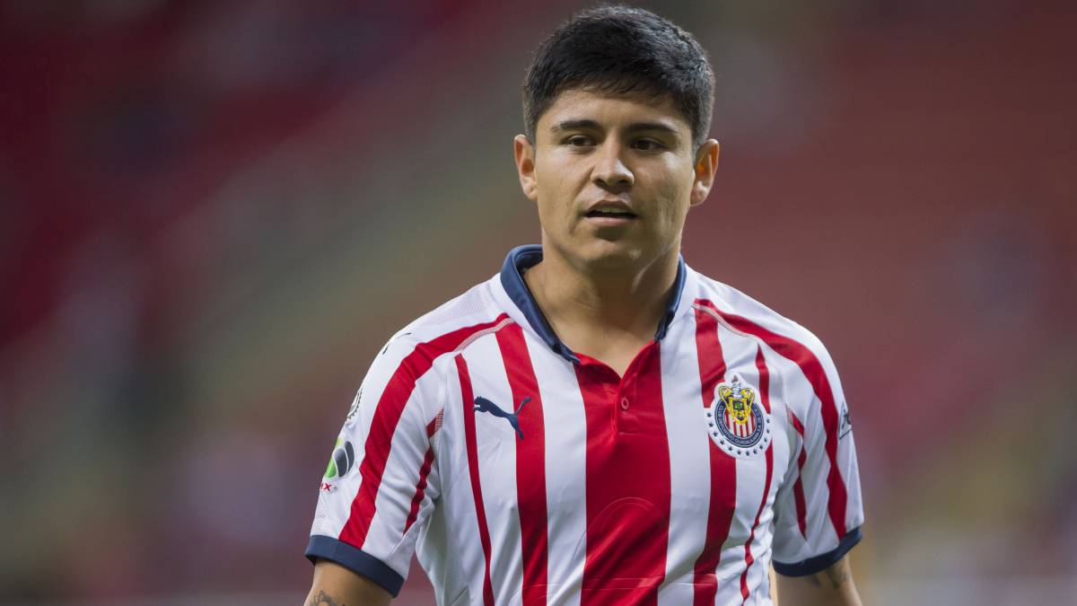 “Chofis” López anota y Chivas gana en amistoso ante Zacatepec