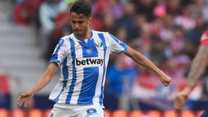 Diego Reyes en acción con el Leganés.
