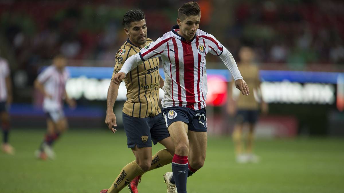 Pumas y Chivas, gran inversión al ataque con muy pocos goles