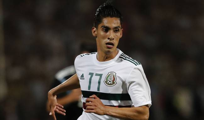 Erick Aguirre con Selección Mexicana ante Argentina en 2018