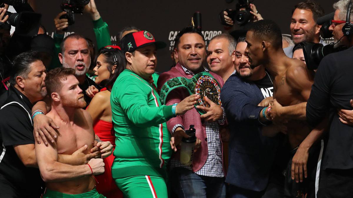 Canelo: Jacobs no pudo con la presión de verme cara a cara