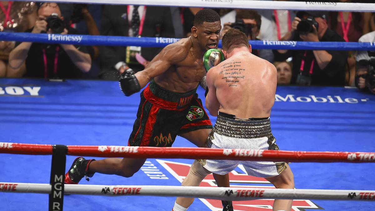 Para ‘Dinamita’ Márquez la victoria se la debió llevar el púgil neoyorquino. El ex boxeador mexicano consideró que Canelo se vio inferior a Jacobs en la pelea.