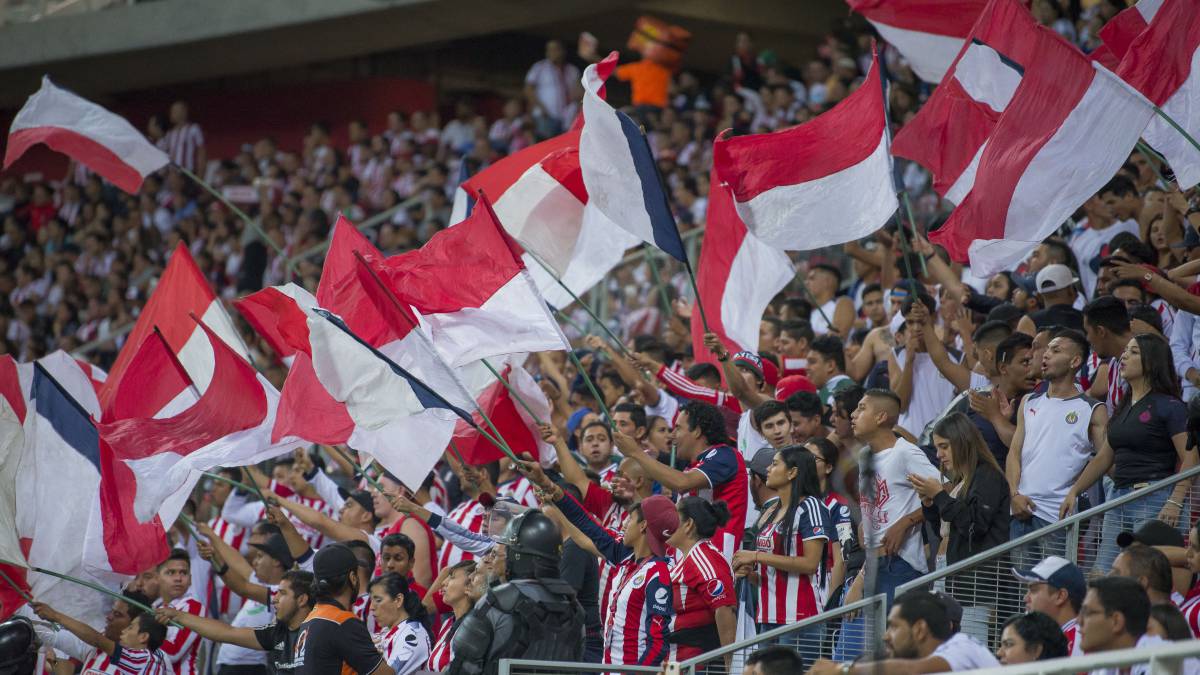 Chivas festeja su 113 aniversario en medio de malos resultados