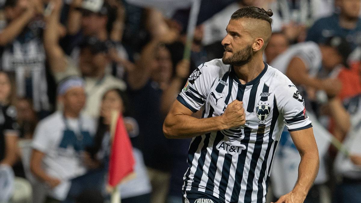 Nicolás Sánchez festeja su gol ante Tigres de la UANL en la final de la Concachampions