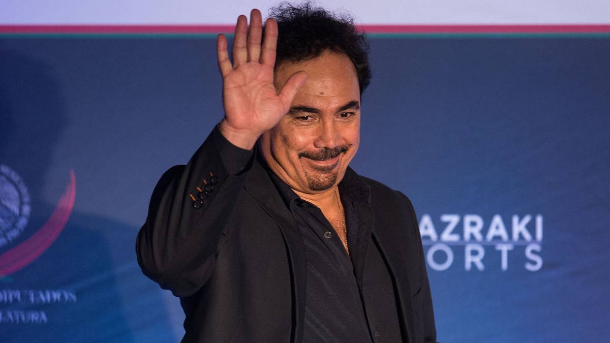 Hugo Sánchez durante un evento.