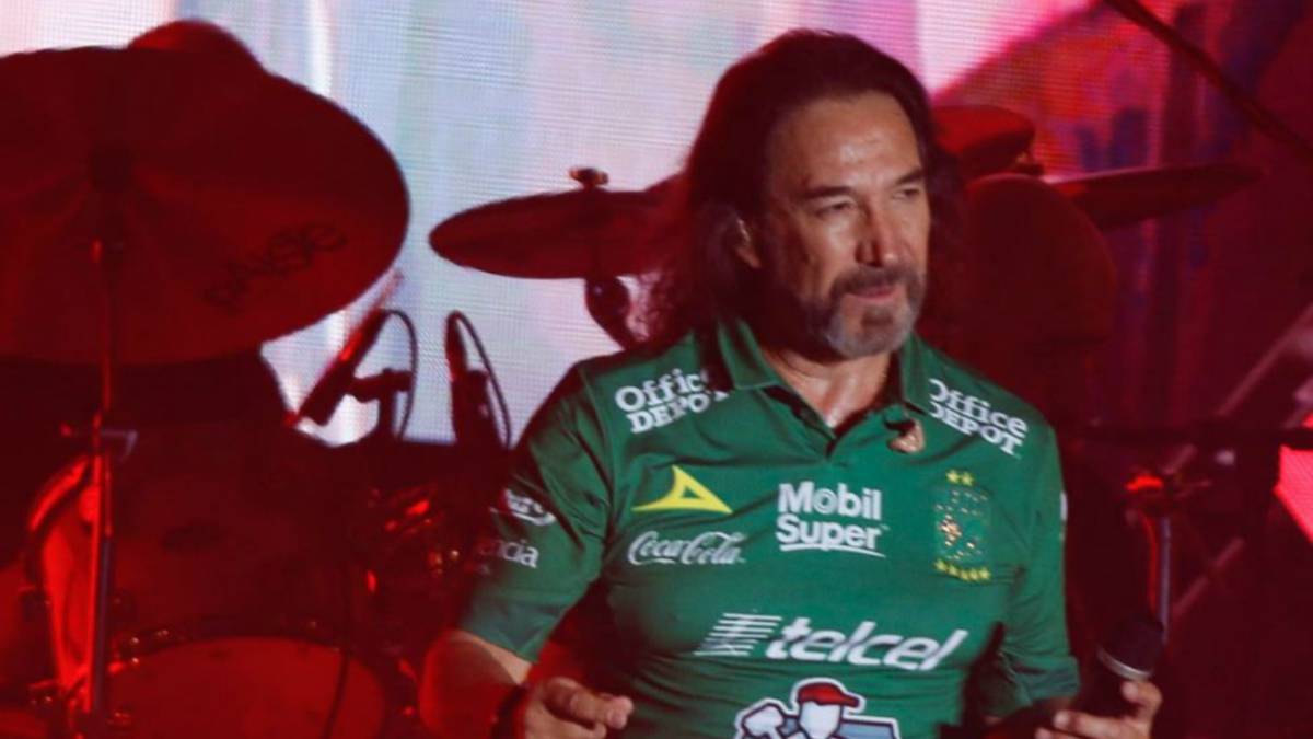 El Buki apoya a León previo a enfrentar al América