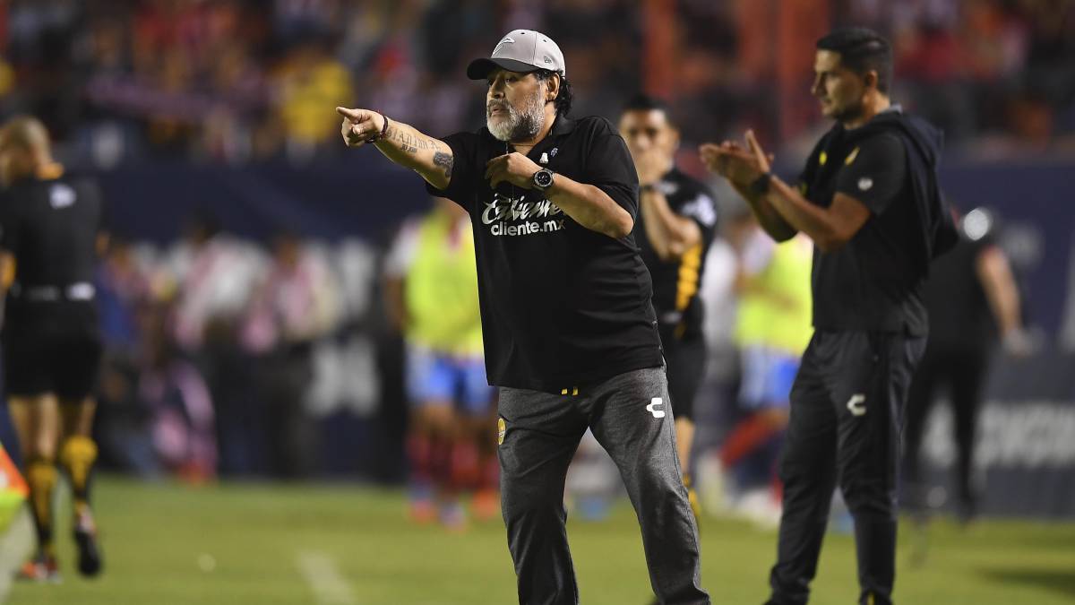 Maradona pide buen presupuesto para seguir en Dorados