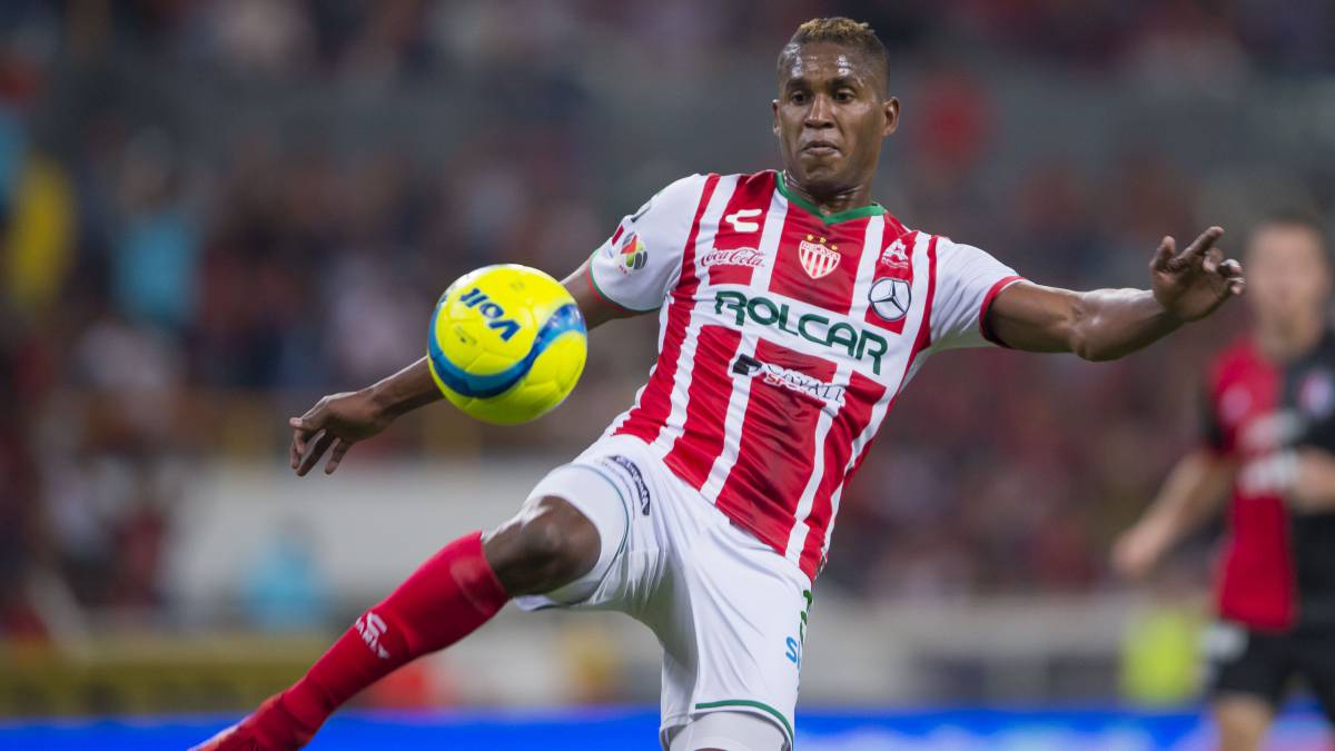 Brayan Beckeles, jugador hondureño del Necaxa