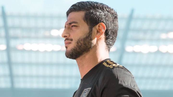 Carlos Vela porta el gafete de capitán con Los Ángeles FC.