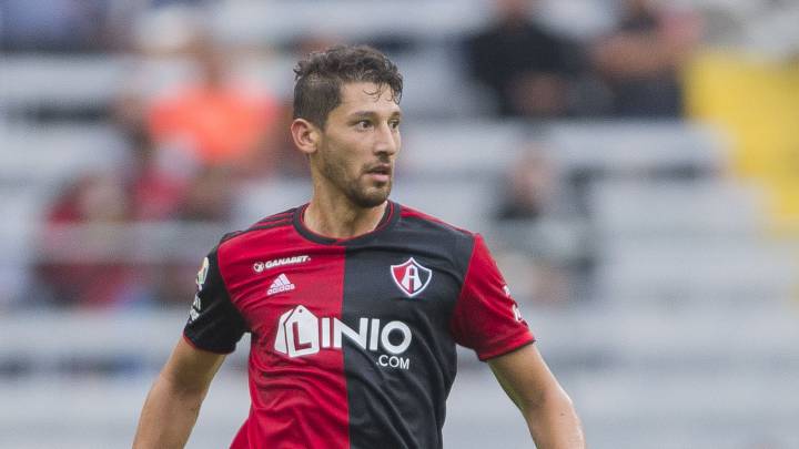 Omar González es la primera baja del Atlas