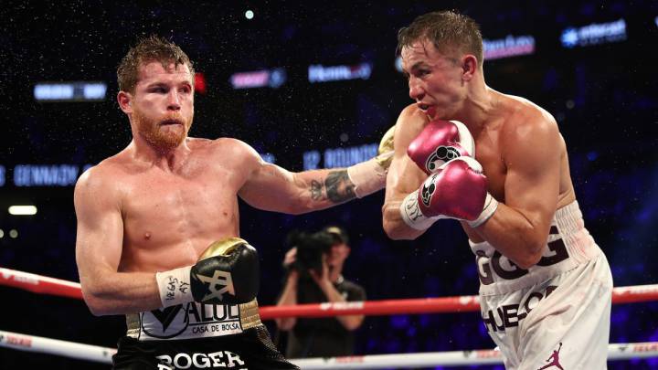 Canelo peleando contra Golovkin