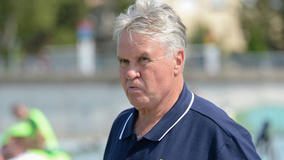 Hiddink cree que hay futbolistas del Tri Sub 22 para el PSV