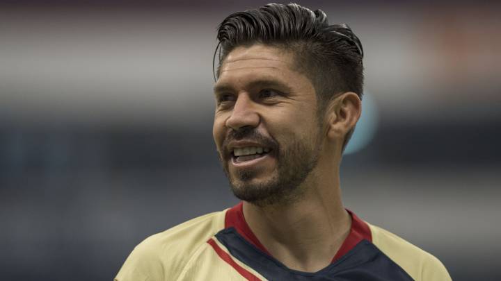 Oribe Peralta critica tantas oportunidades a los extranjeros