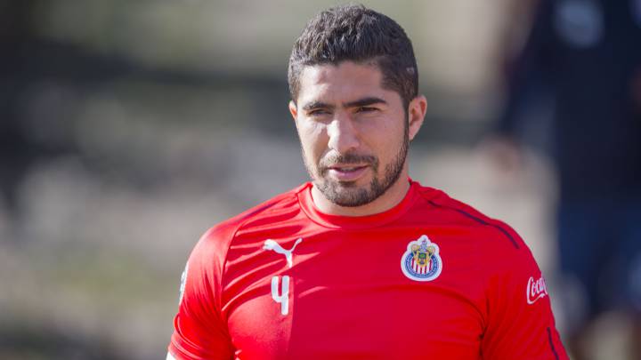 Chivas hace oficial la salida de Jair Pereira por mutuo acuerdo