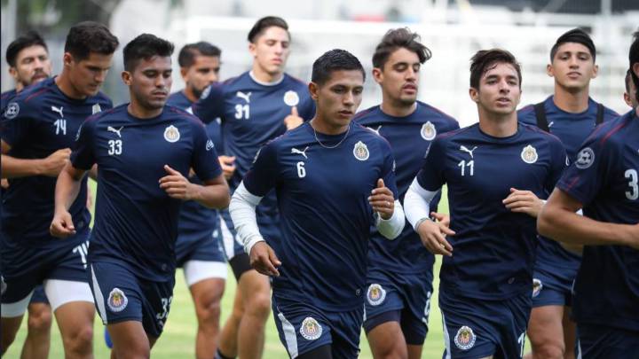 ¿Cuándo juegan las Chivas contra River Plate?