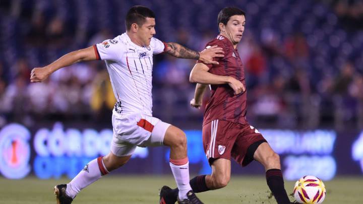 River Plate goleó a Chivas en la Colossus Cup
