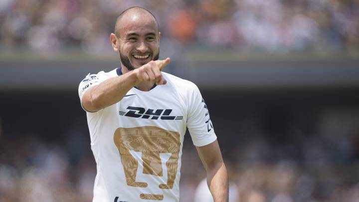 Carlos González, Pumas