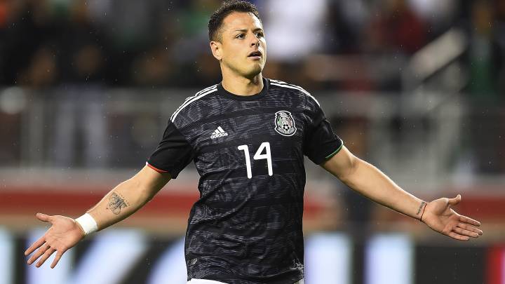 Fiorentina estaría interesado en Chicharito Hernández