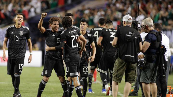 El 1x1 de México, Rodolfo Pizarro brilló y Jona sentenció la final