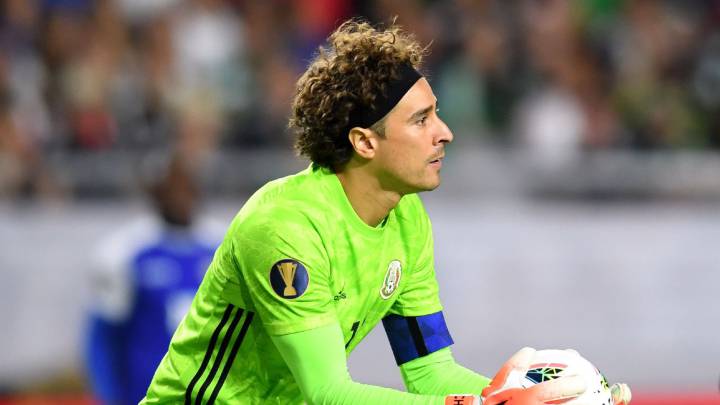 Standard Lieja contempla a Guillermo Ochoa para temporada 2019-20
