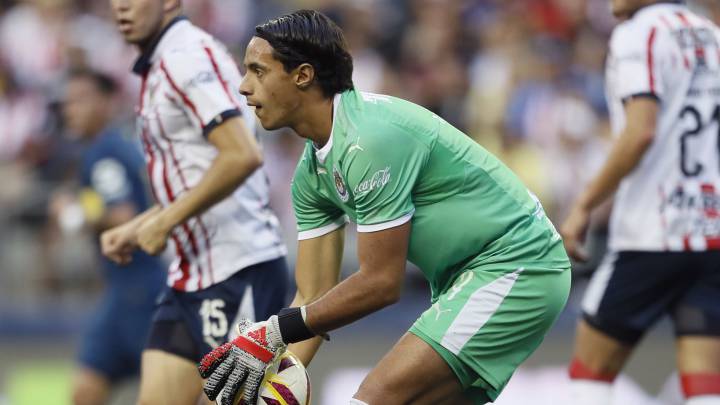 Toño Rodríguez, portero de Chivas utilizará el número 4