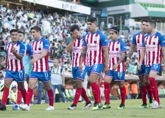 Chivas, un año sumergido en el abismo futbolístico
