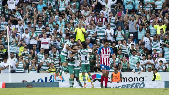 Chivas sufrió su peor derrota en fecha 1 en la era de torneos cortos