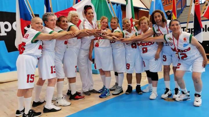 Abuelitas mexicanas ganan el Mundial de Maxibaloncesto