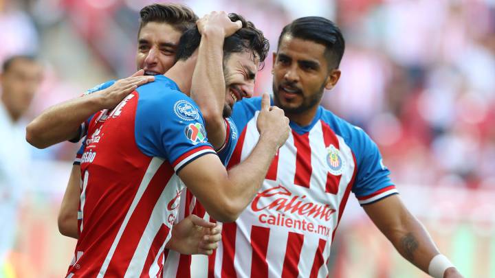 Santos va por la consolidación, Chivas por la credibilidad