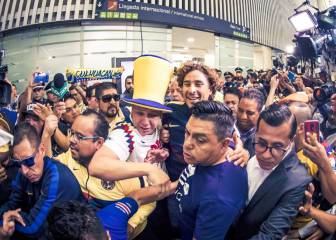 Llegó Memo Ochoa y conmocionó a todos en el AICM
