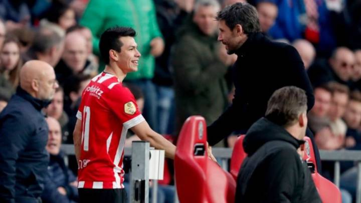 Mark van Bommel aún cuenta con Hirving Lozano en el PSV