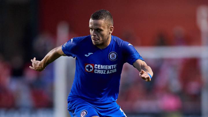 Jonathan Rodríguez, causa baja del Cruz Azul por lesión