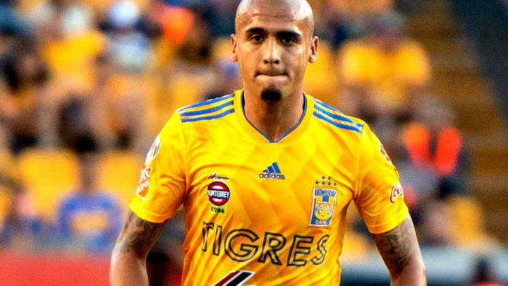 Luis Rodríguez durante un partido con Tigres.
